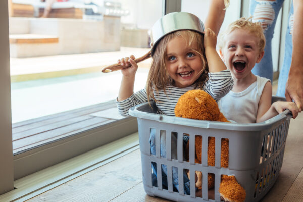 Spielideen Kinder drinnen