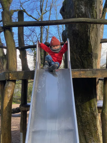 Spielplatz Rutsche